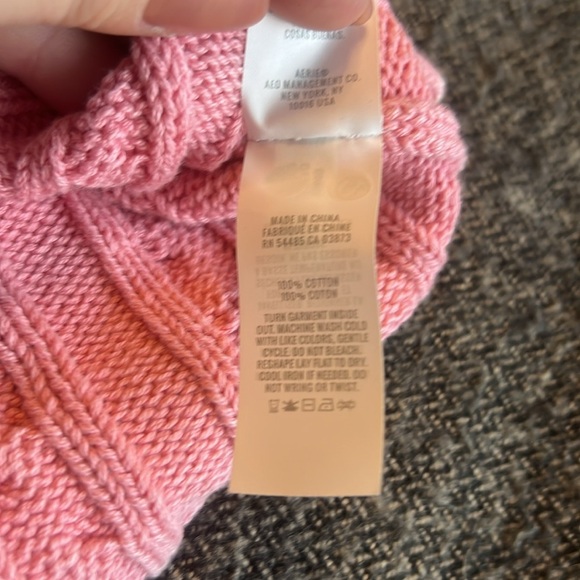 Aerie Chunky Cable Knit Cropped Pink Sweaterter sz M - Picture 8 of 8